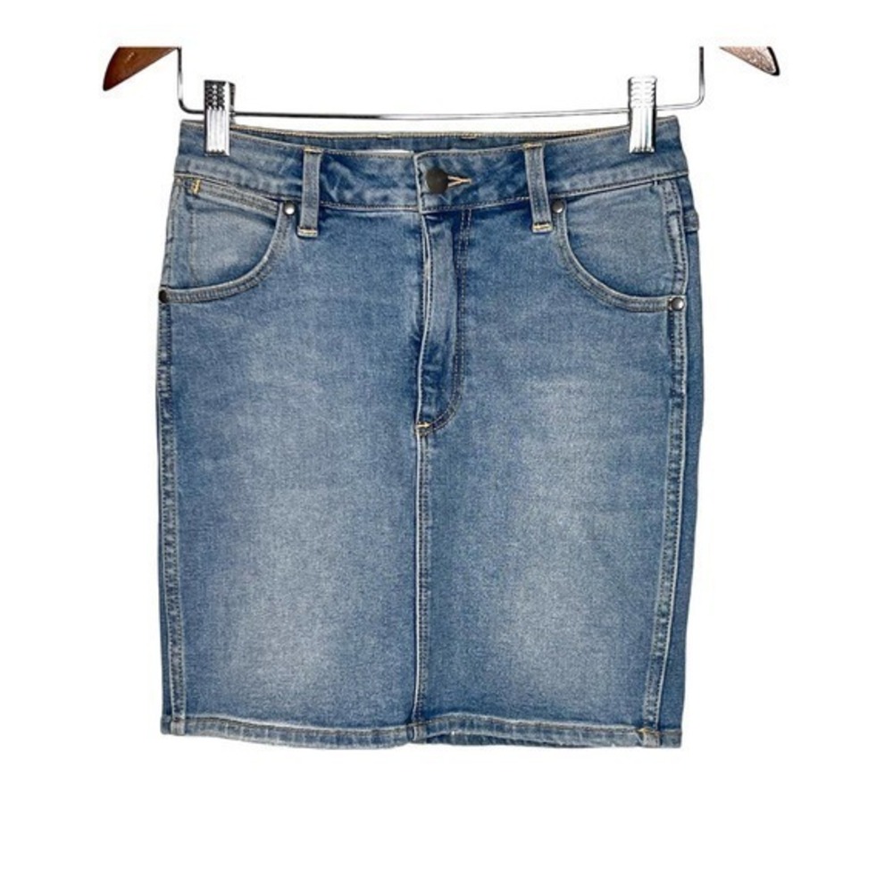 Wrangler hi mini blue denim jean skirt zipper button pockets women size 8